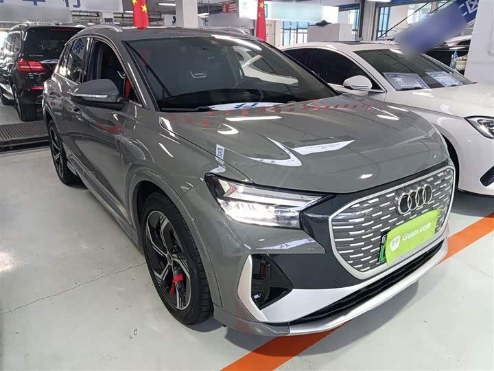 Фото 4 - Audi Q4 e-tron