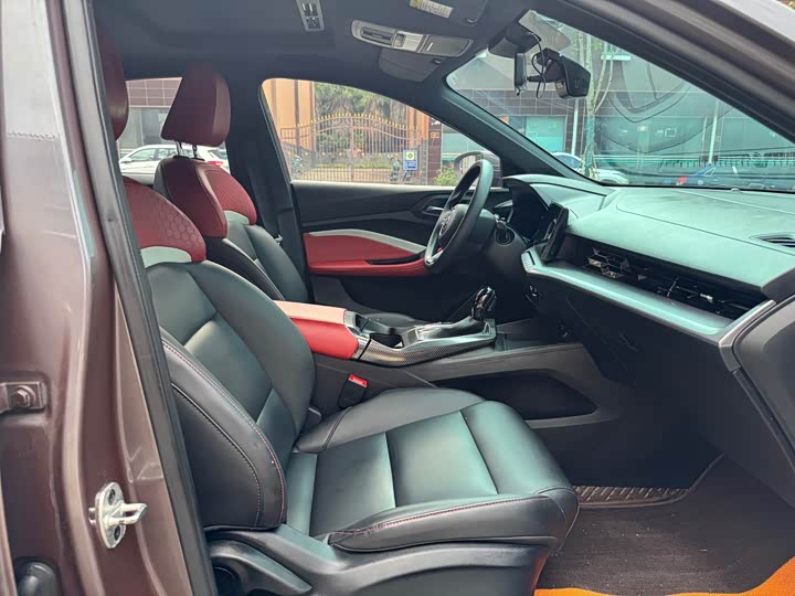 Фото 9 - MG Motor 5