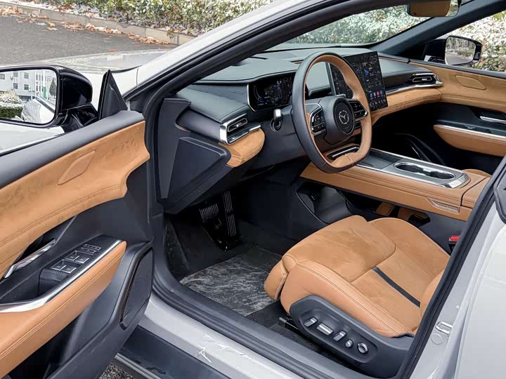 Фото 7 - Mazda EZ-6