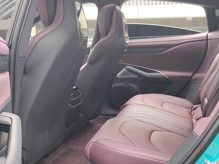 Фото 5 - Xiaomi SU7