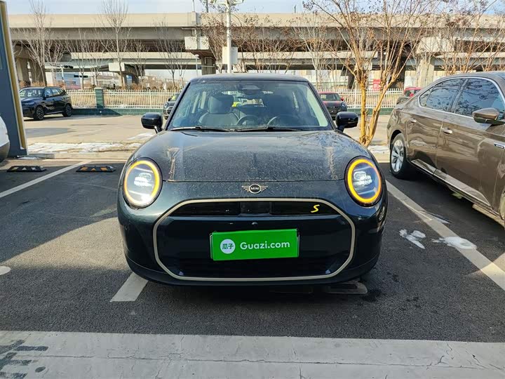 Фото 3 - Mini Cooper