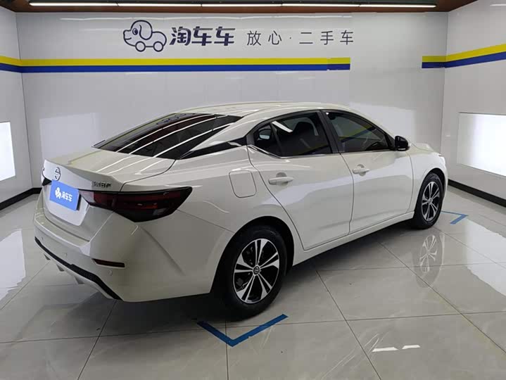 Фото 3 - Nissan Sylphy