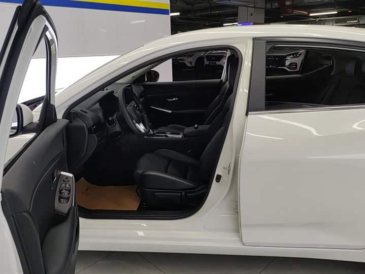 Фото 8 - Nissan Sylphy