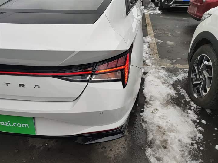 Фото 8 - Hyundai Elantra N line