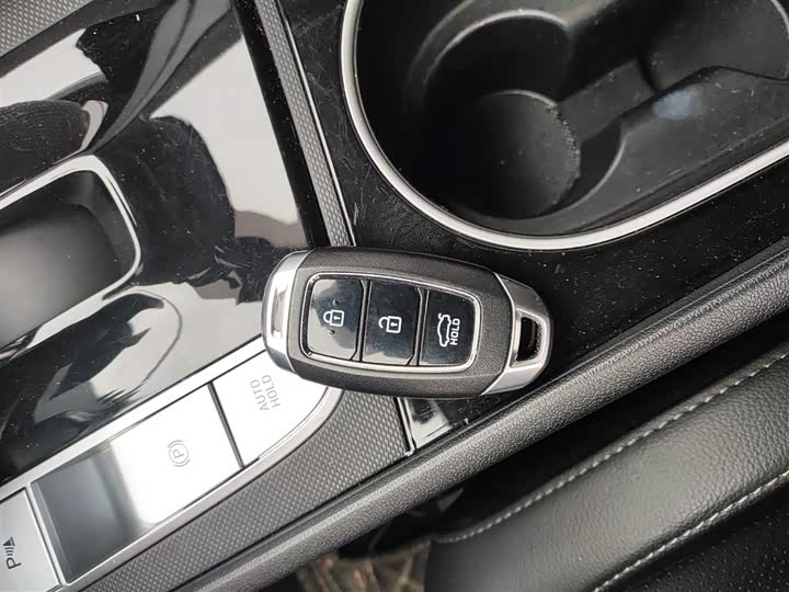 Фото 9 - Hyundai Elantra N line