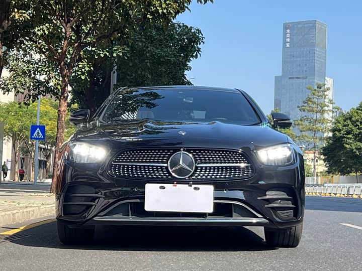 Photo 2 - Mercedes-Benz E-Class