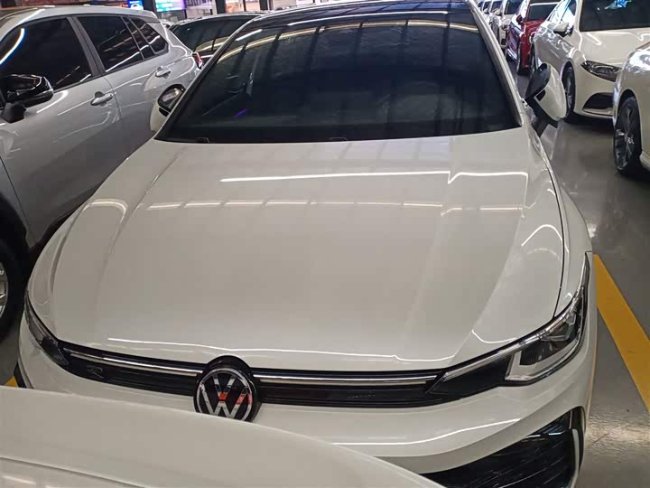 Фото 3 - Volkswagen Golf