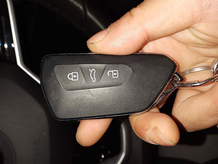 Фото 9 - Volkswagen Golf