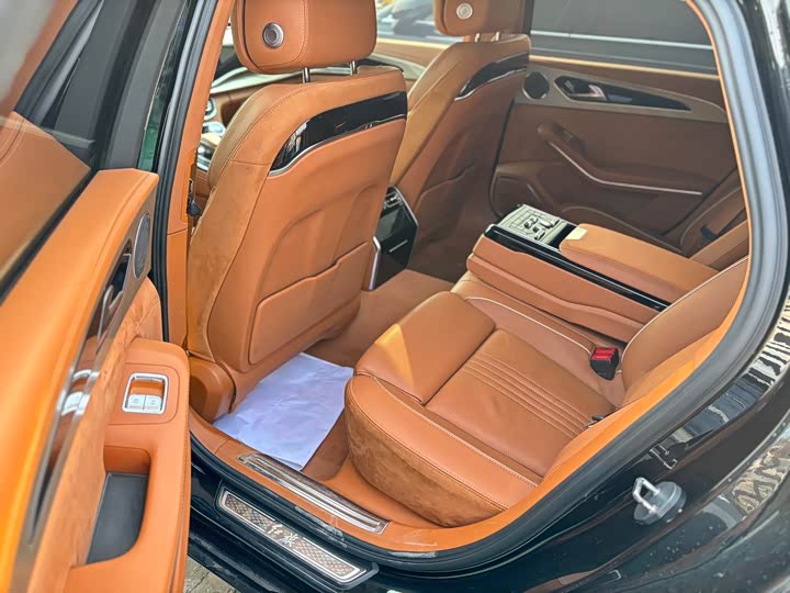 Фото 4 - Hongqi H9