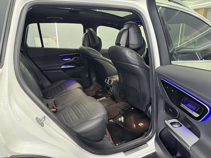 Фото 8 - Mercedes-Benz GLC-Class