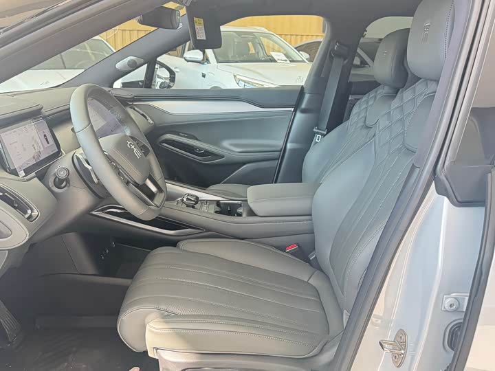 Фото 8 - BYD Song L