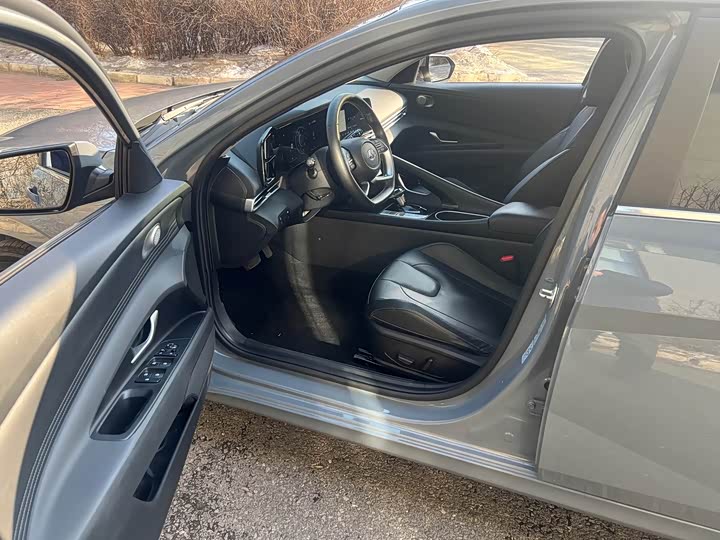 Фото 5 - Hyundai Elantra N line