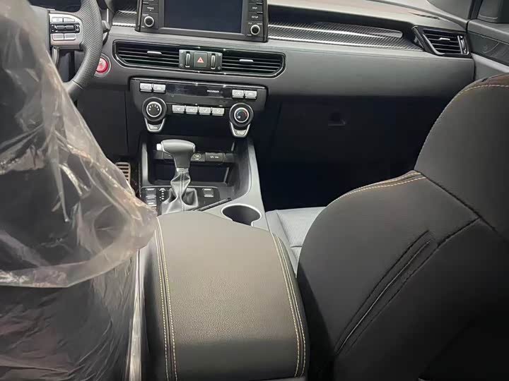 Фото 6 - Kia KX7