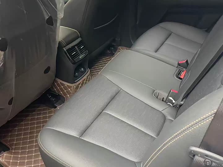 Фото 7 - Kia KX7