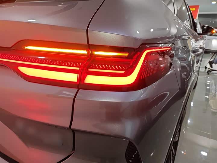 Фото 8 - BYD Song Plus Hybrid/EV