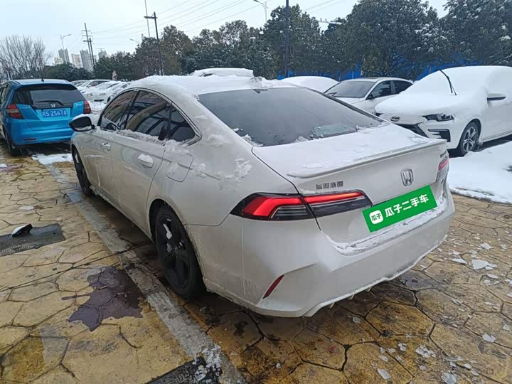 Фото 5 - Honda Inspire