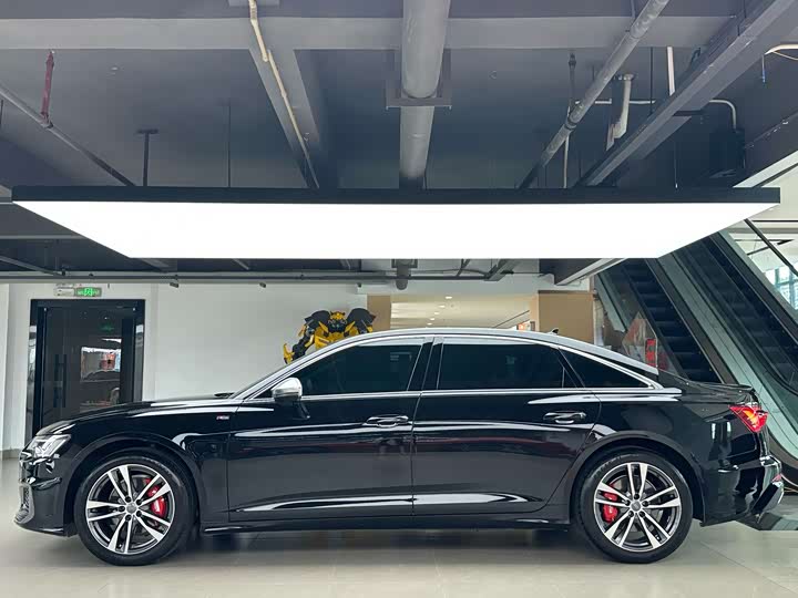 Фото 3 - Audi A6L