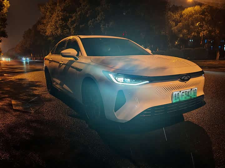 Фото 3 - Chery Fulwin A8