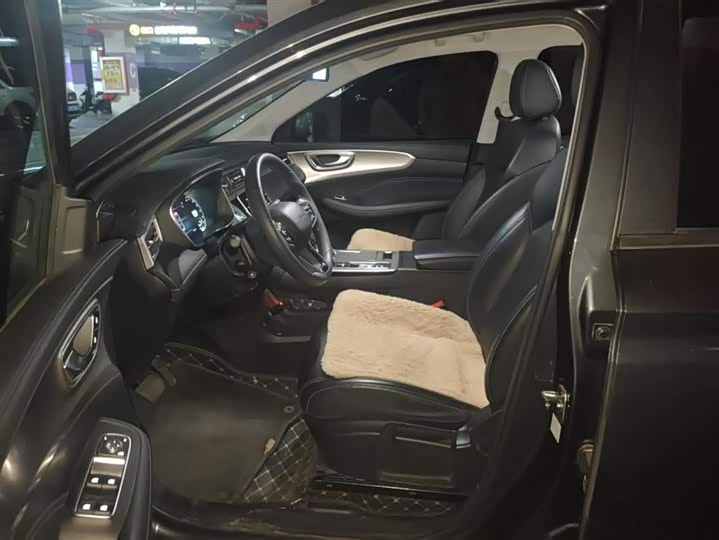 Фото 9 - Roewe RX5