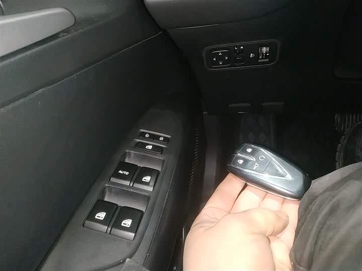 Фото 9 - Changan Eado Plus