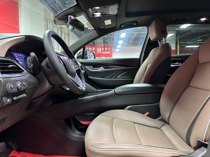 Фото 7 - Buick Enclave