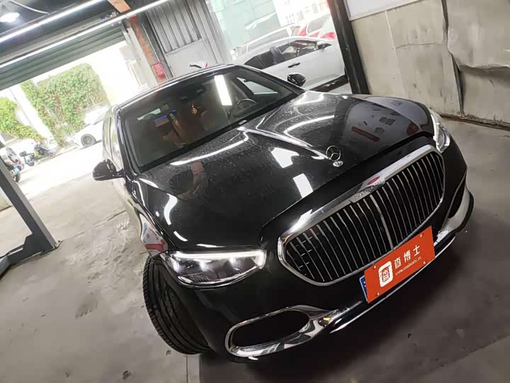 Фото 2 - Mercedes-Benz Maybach S-Class