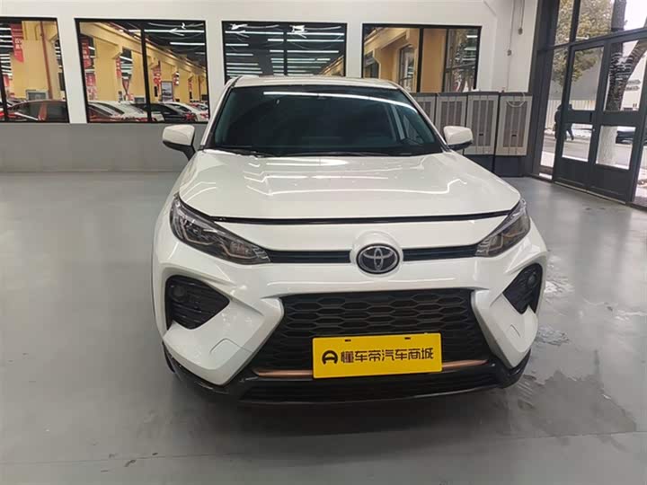 Фото 3 - Toyota Wildlander