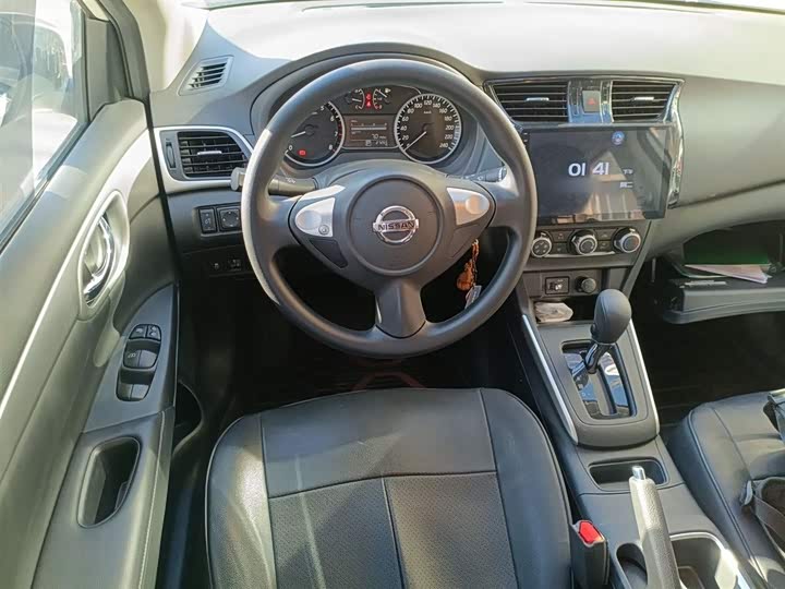 Фото 3 - Nissan Sylphy