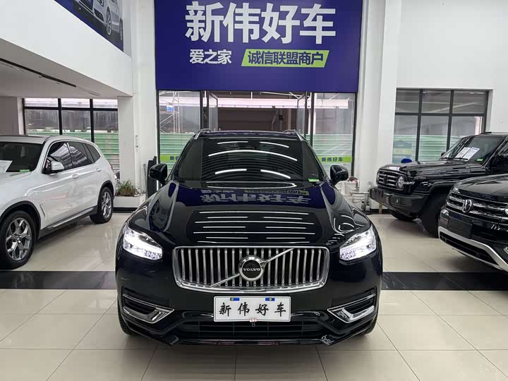 Фото 2 - Volvo XC90