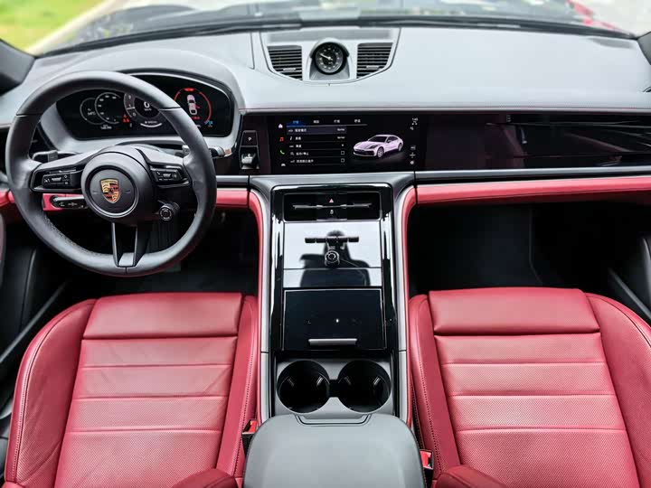 Фото 5 - Porsche Panamera