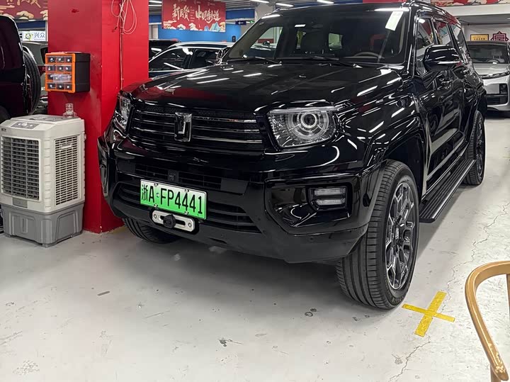 Фото 1 - Tank 700 Hybrid