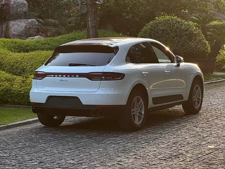 Фото 3 - Porsche Macan