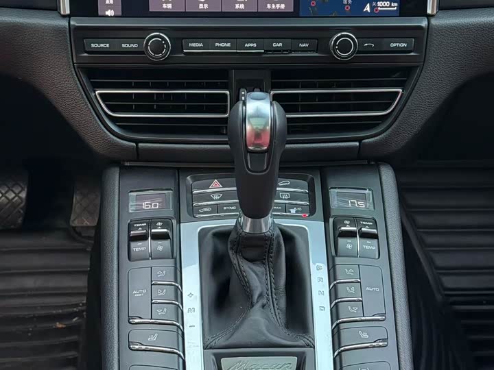 Фото 5 - Porsche Macan