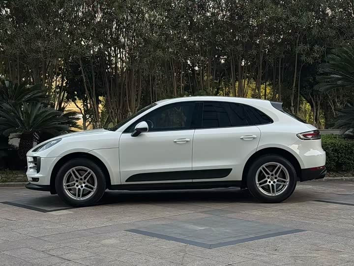 Фото 8 - Porsche Macan
