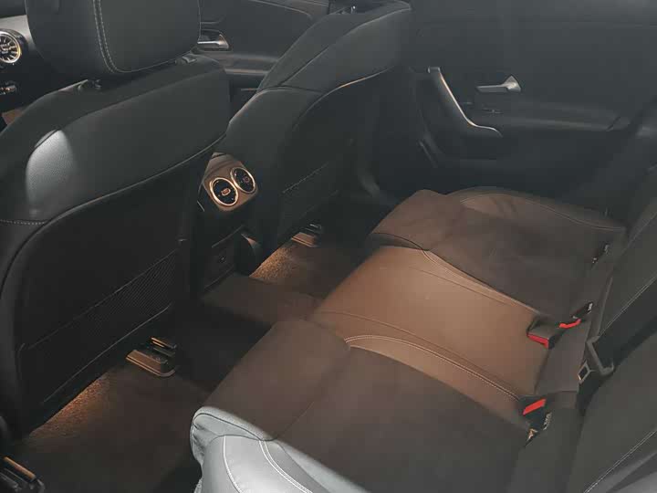 Фото 4 - Mercedes-Benz A-Class
