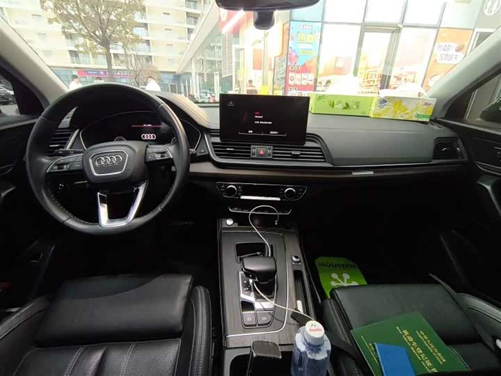 Фото 6 - Audi Q5L