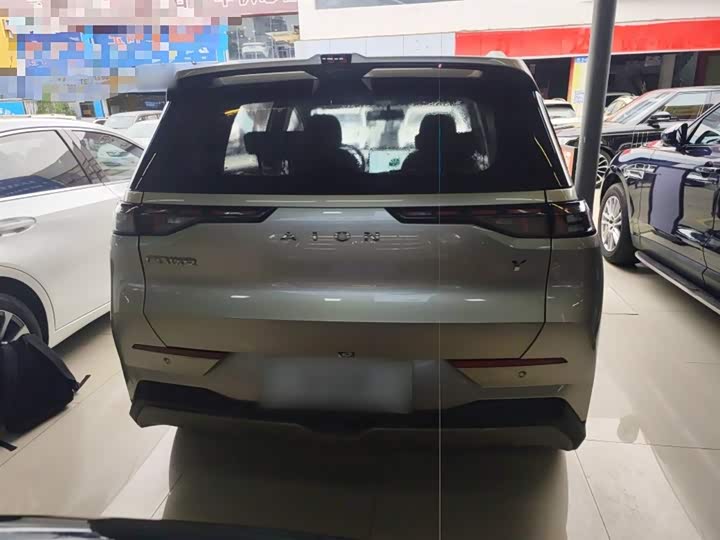 Фото 6 - GAC Aion Y