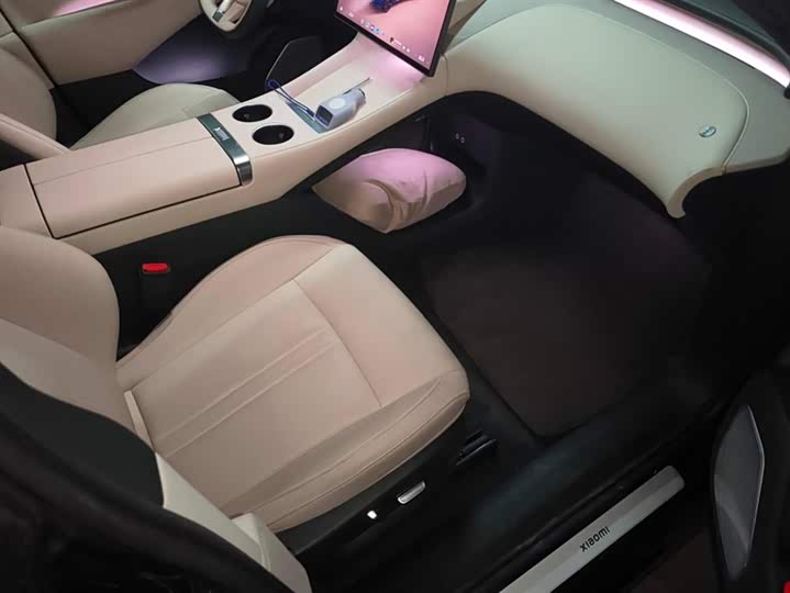 Фото 8 - Xiaomi YU7