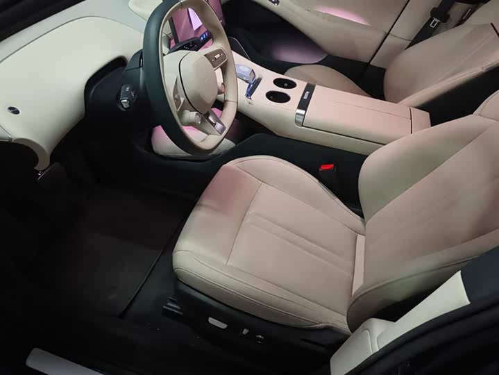 Фото 9 - Xiaomi YU7