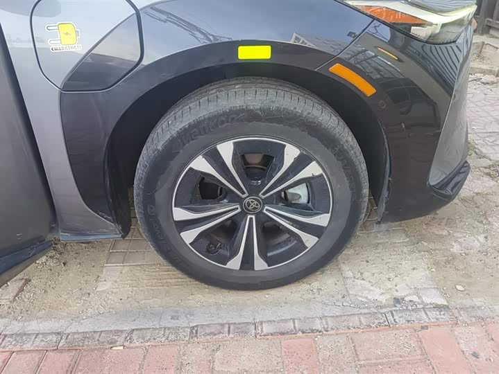 Фото 6 - Toyota bZ4X