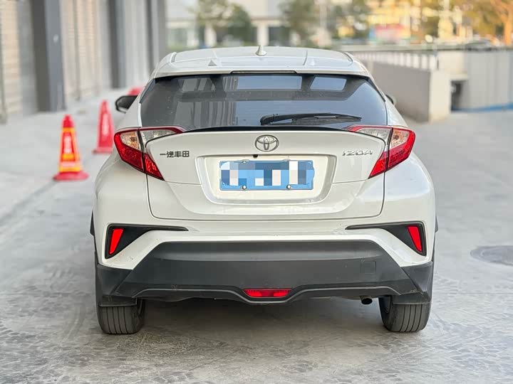 Фото 3 - Toyota Izoa