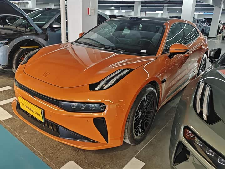 Фото 1 - Zeekr 001