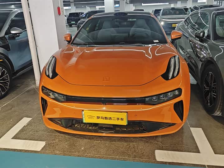 Фото 2 - Zeekr 001