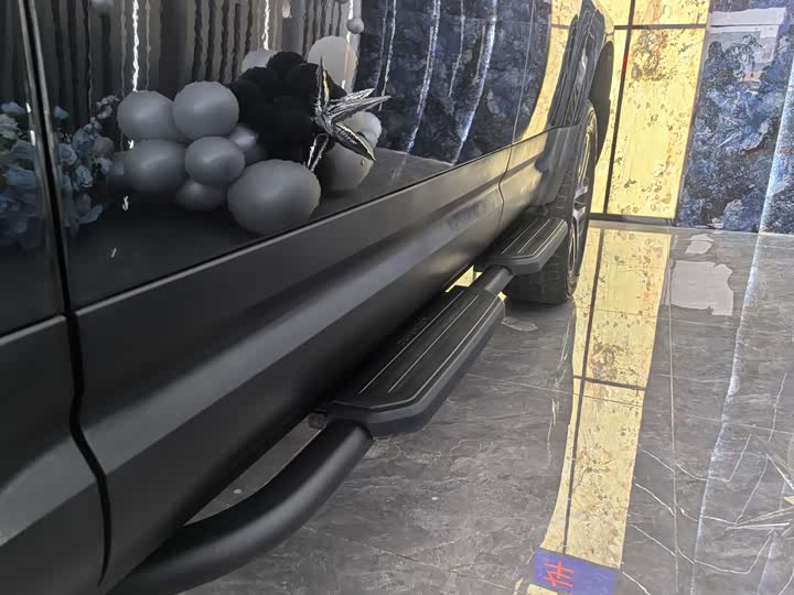 Фото 7 - Land Rover Defender