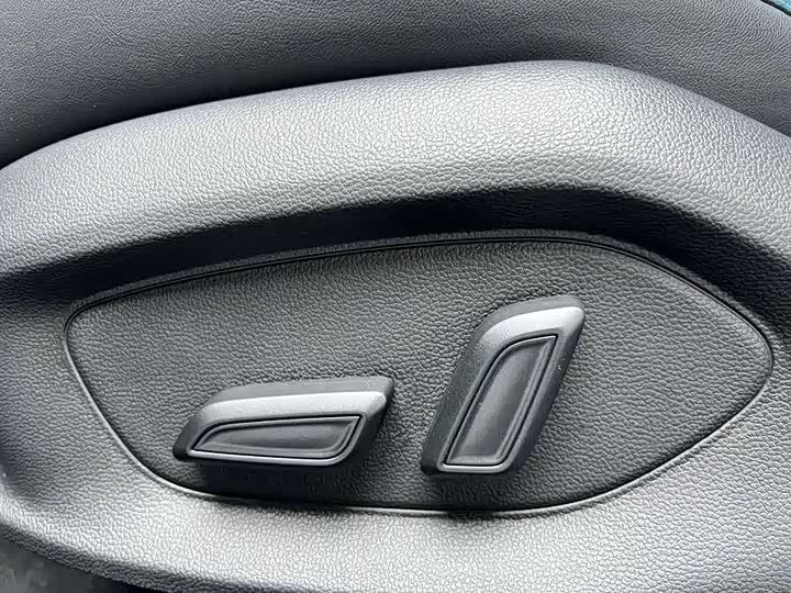 Фото 6 - MG Motor 7