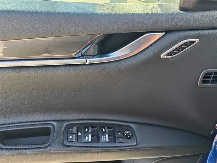 Фото 5 - Maserati Ghibli