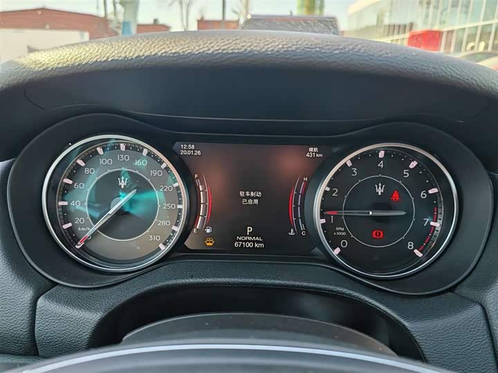 Фото 7 - Maserati Ghibli