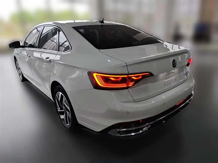 Фото 9 - Volkswagen Sagitar L