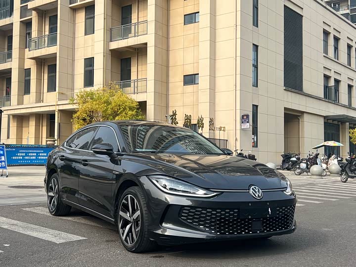 Фото 3 - Volkswagen Lamando L