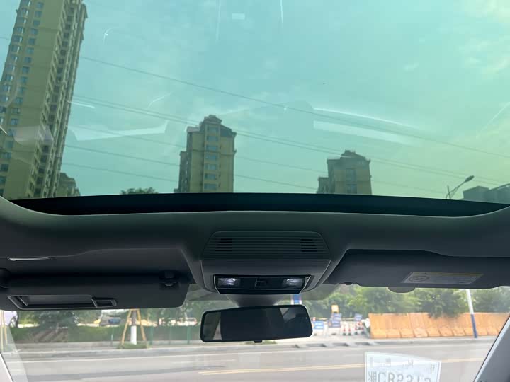 Фото 9 - Volkswagen Lamando L